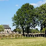 Manoir De L Aubos Hébergement de vacances