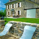 Manoir De L Aubos Hébergement de vacances *