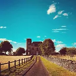Manoir De L Aubos Hébergement de vacances Pléaux