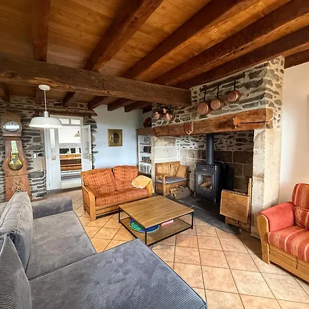 Manoir De L Aubos * Pleaux