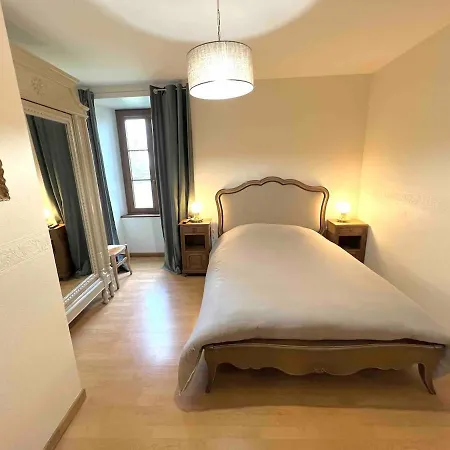 Casa de Férias Manoir De L Aubos *