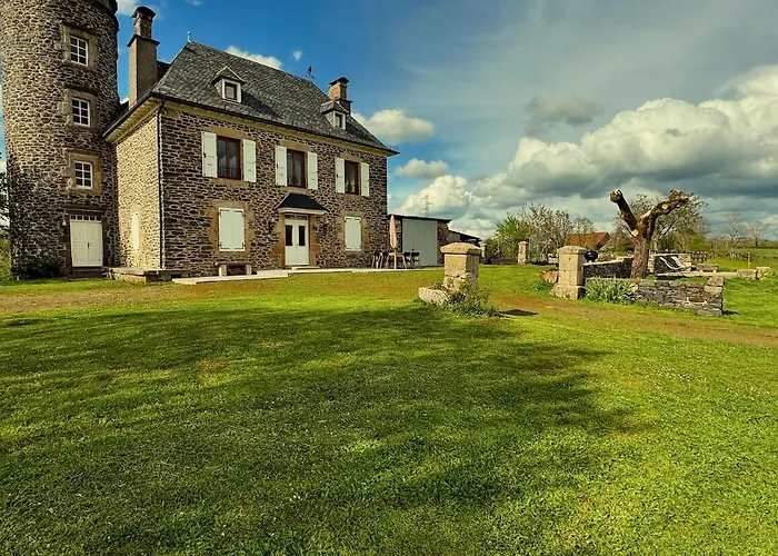 Manoir De L Aubos Pleaux