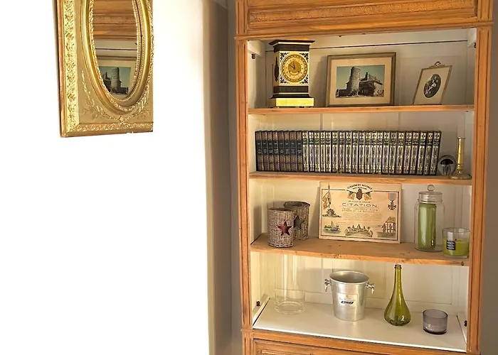 Manoir De L Aubos Дом отдыха Pleaux