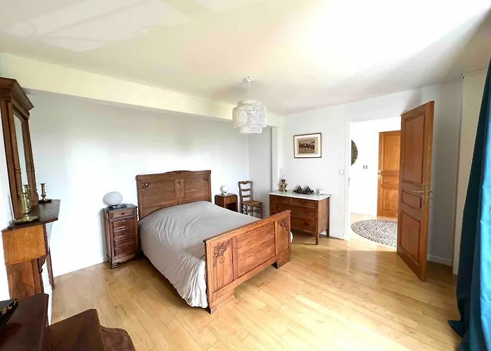 Дом отдыха Manoir De L Aubos Pleaux