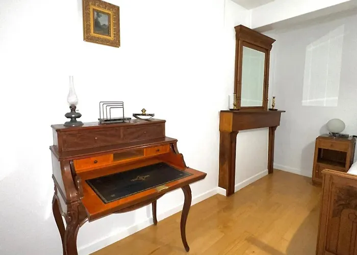 Manoir De L Aubos Pleaux